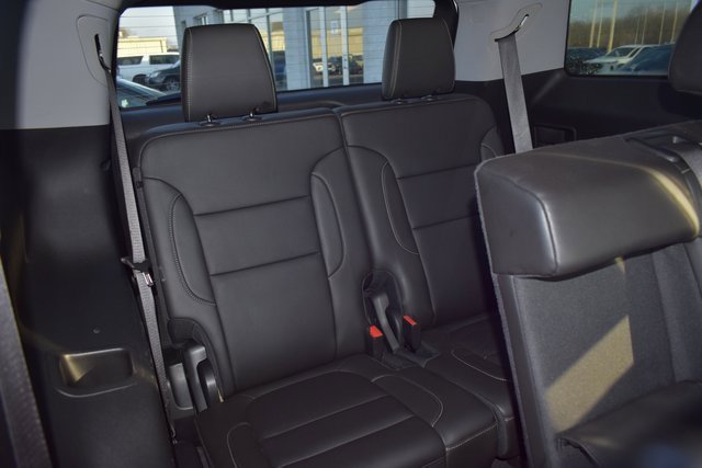 Used 2023 GMC Acadia SLT image 46