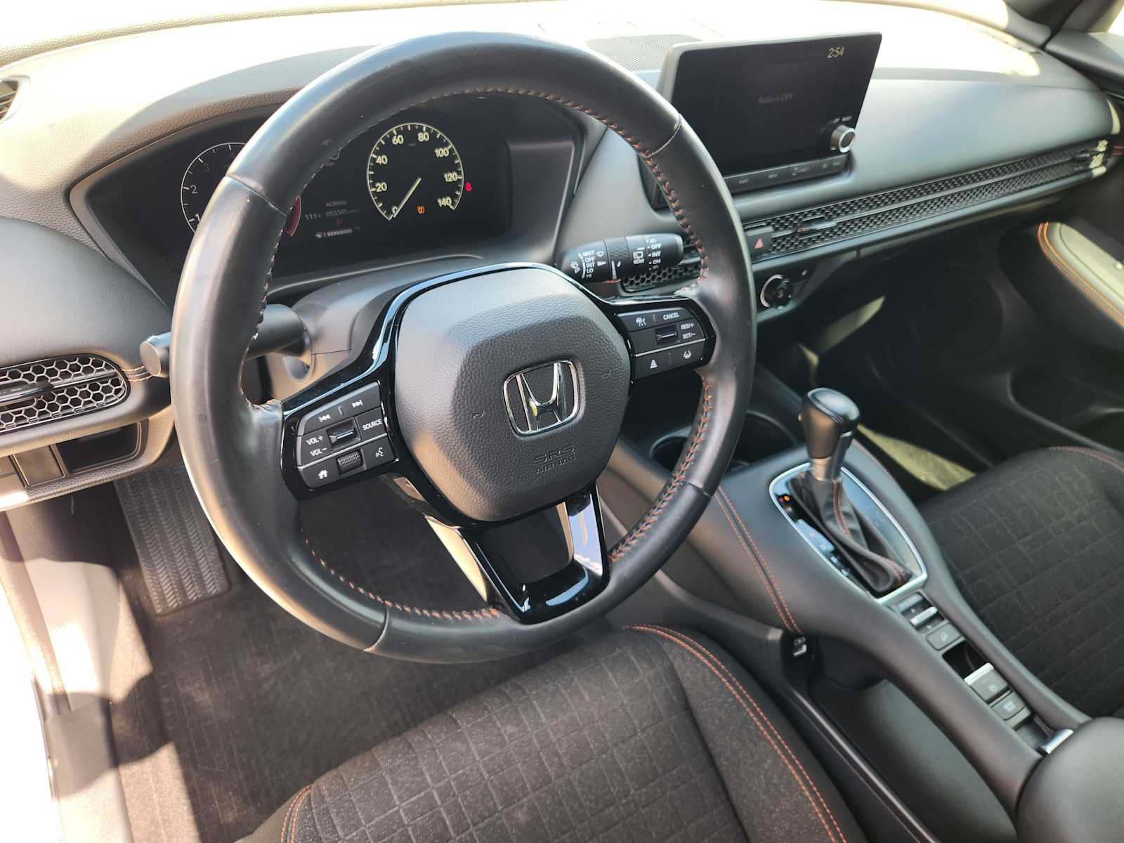 Used 2023 Honda HR-V Sport image 2