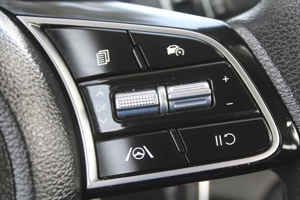 Used 2024 Kia Forte LXS FWD image 29