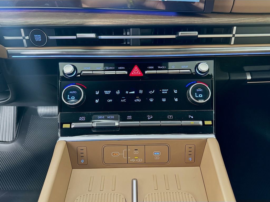 New 2026 Hyundai Santa Fe Calligraphy AWD/4WD image 14