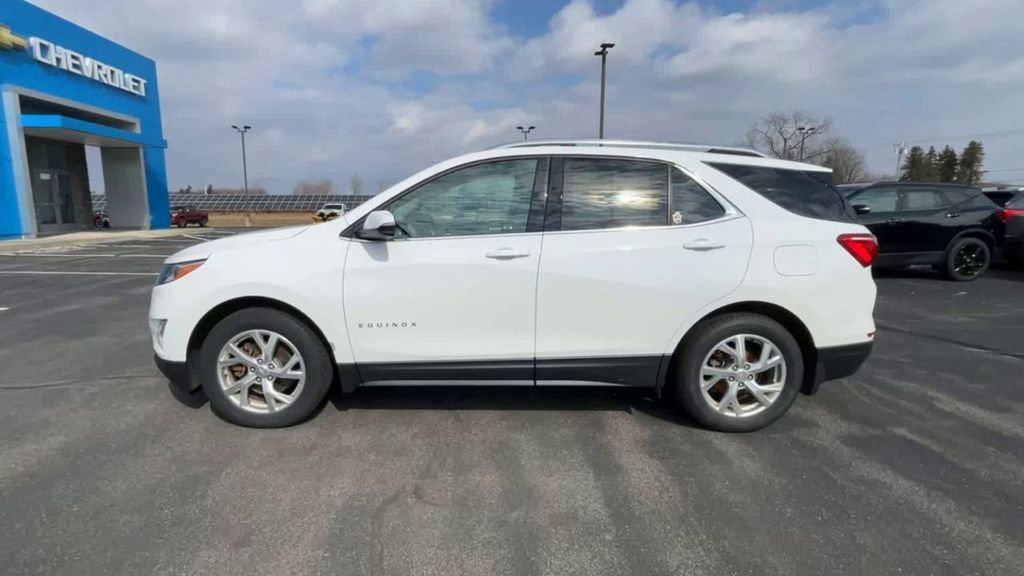 Used 2019 Chevrolet Equinox LT w/ Sun & Navigation Package image 5