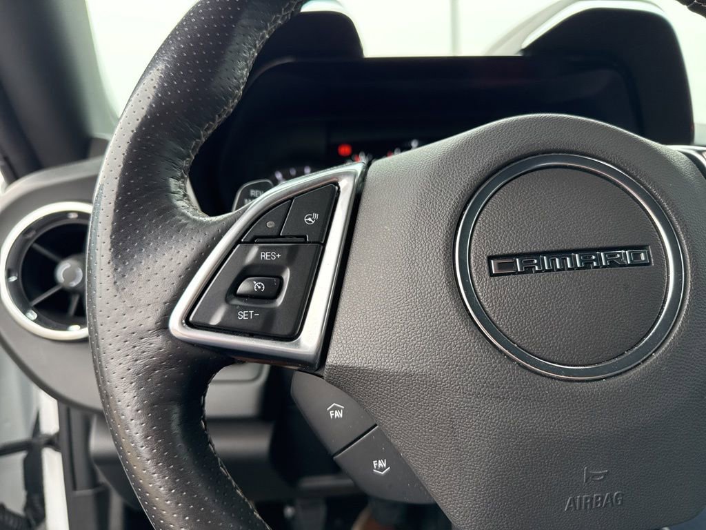 Used 2018 Chevrolet Camaro SS image 15