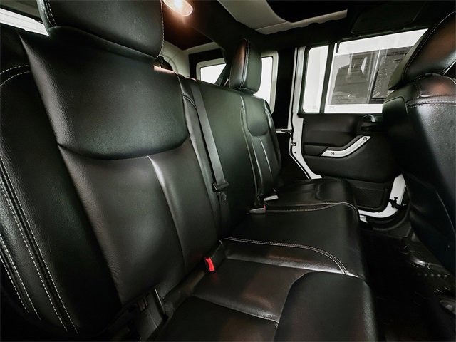 Used 2017 Jeep Wrangler Unlimited Rubicon image 26