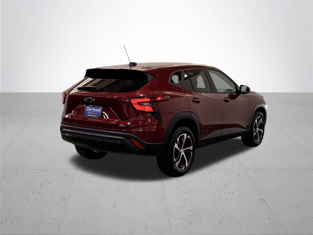 Certified 2024 Chevrolet Trax RS w/ Driver Confidence Package FWD image 10