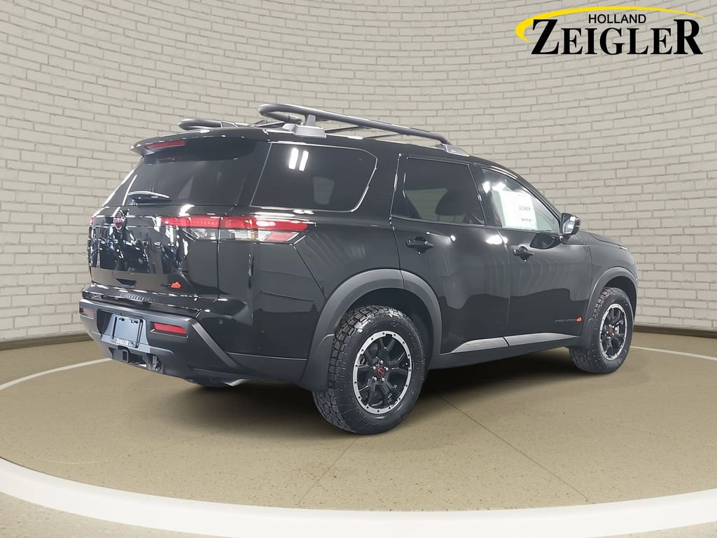 New 2026 Nissan Pathfinder SV image 5