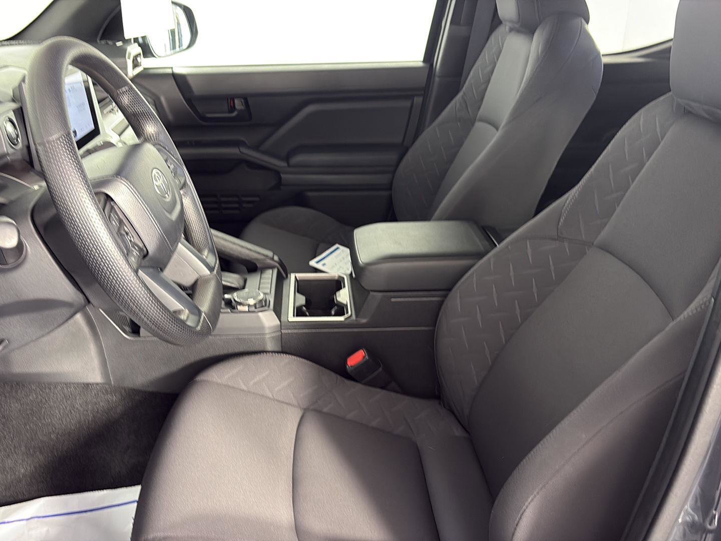 Used 2024 Toyota Tacoma SR5 AWD/4WD image 45