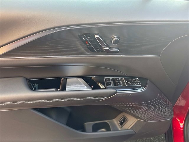 New 2025 Cadillac Lyriq Luxury image 11