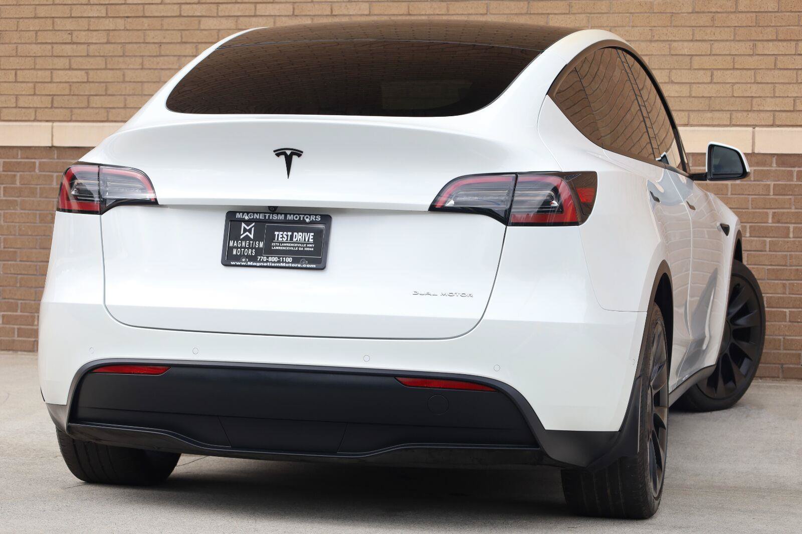Used 2021 Tesla Model Y Long Range AWD/4WD image 9
