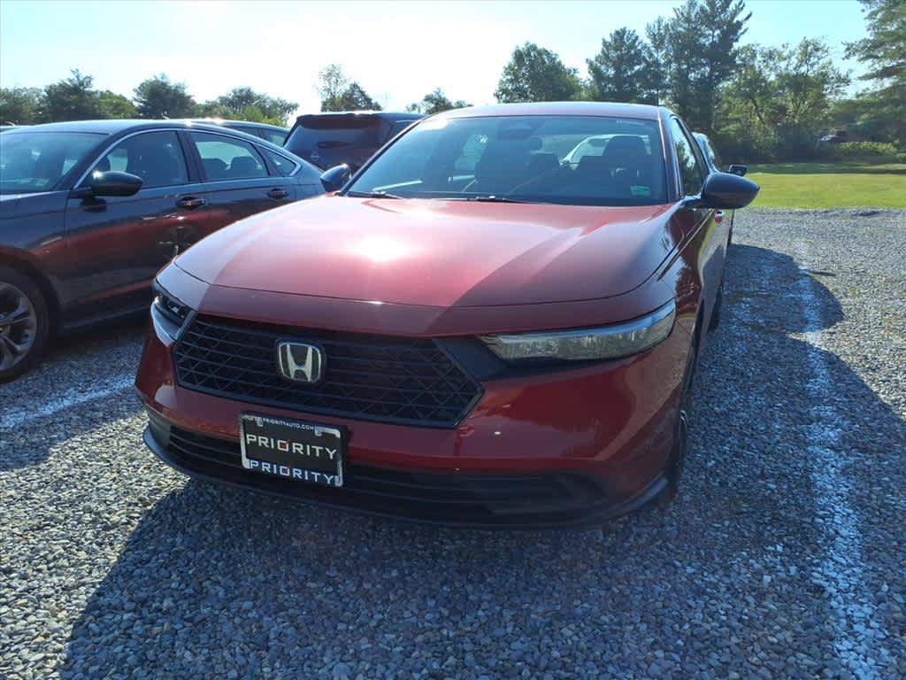 Used 2025 Honda Accord Sport image 4