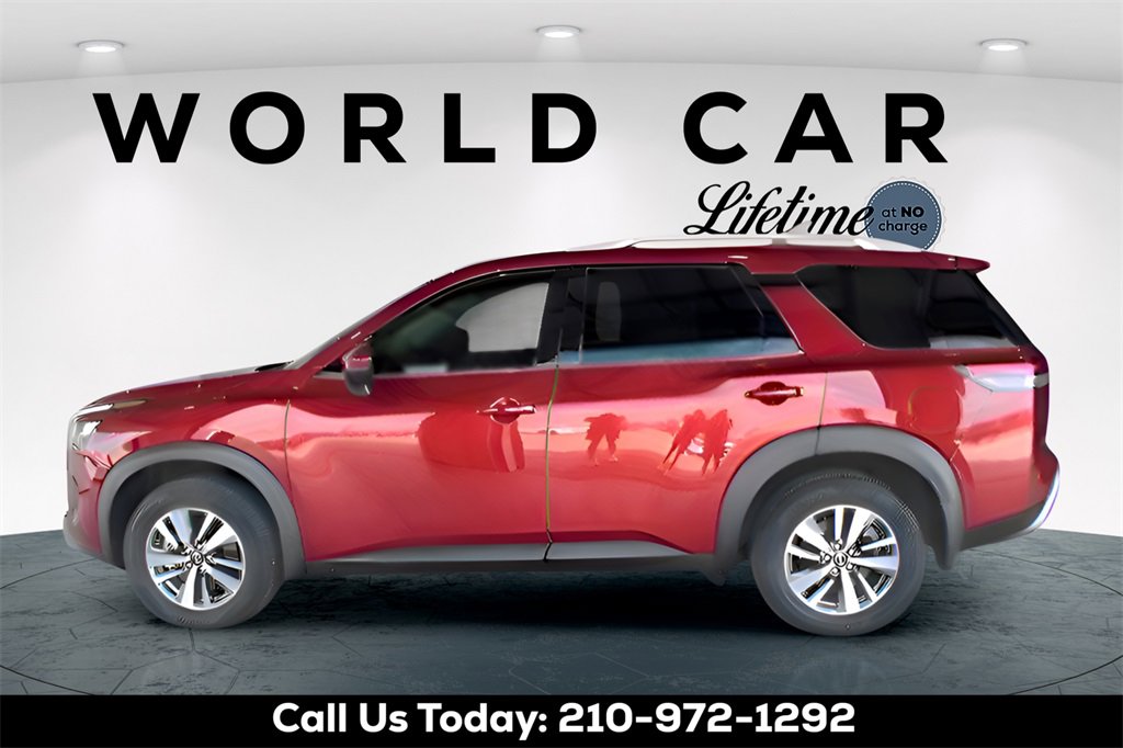 Used 2024 Nissan Pathfinder SL image 4