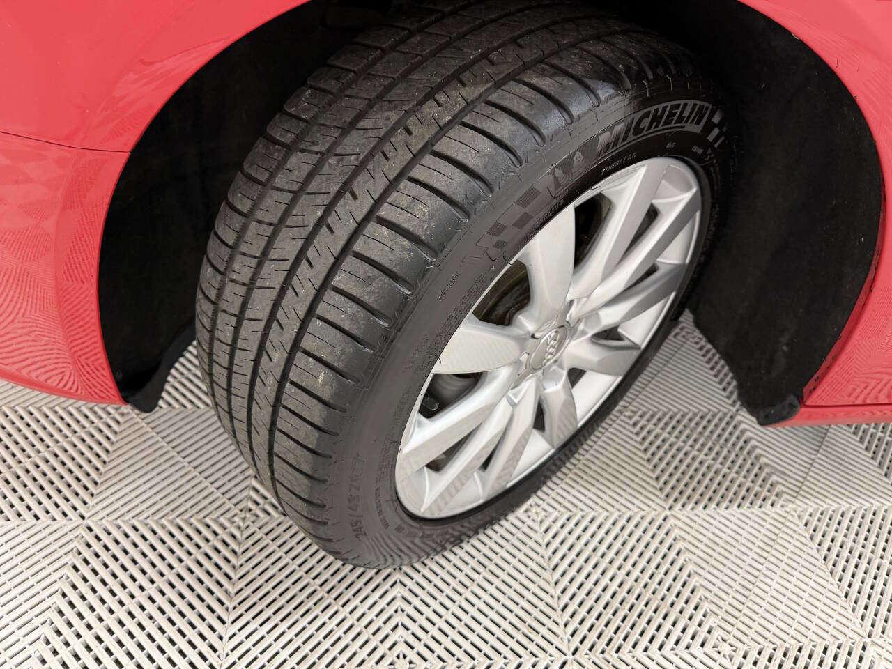 Used 2011 Audi A4 2.0T Premium Plus image 21