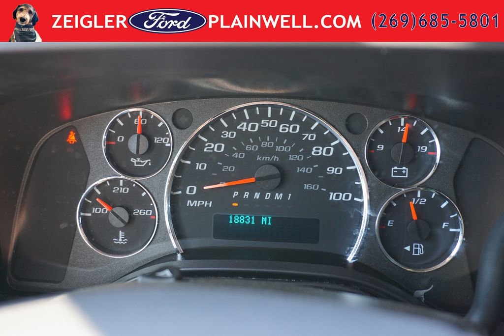 Used 2024 GMC Savana 2500 w/ Driver Convenience Package RWD image 19