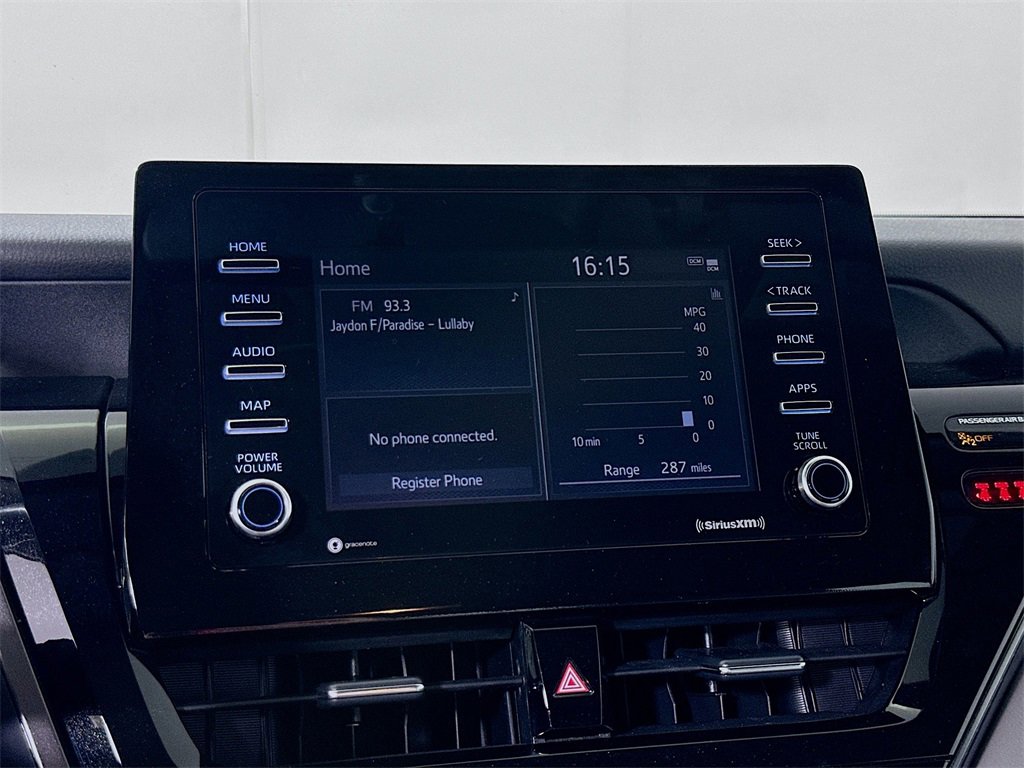 Used 2021 Toyota Camry SE image 25