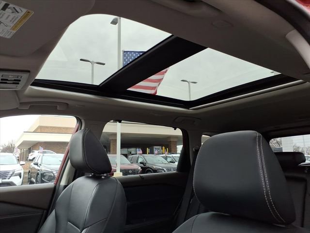 Used 2023 Nissan Rogue SL w/ SL Premium Package image 13