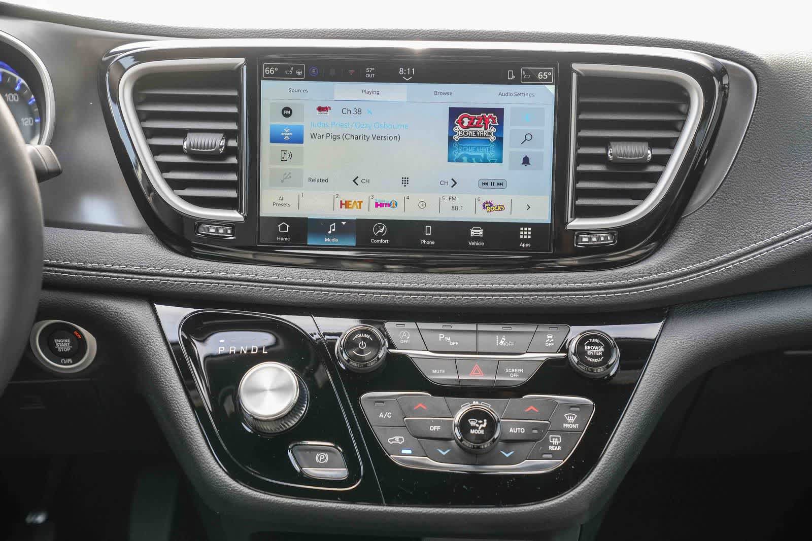 New 2026 Chrysler Pacifica Select FWD image 15