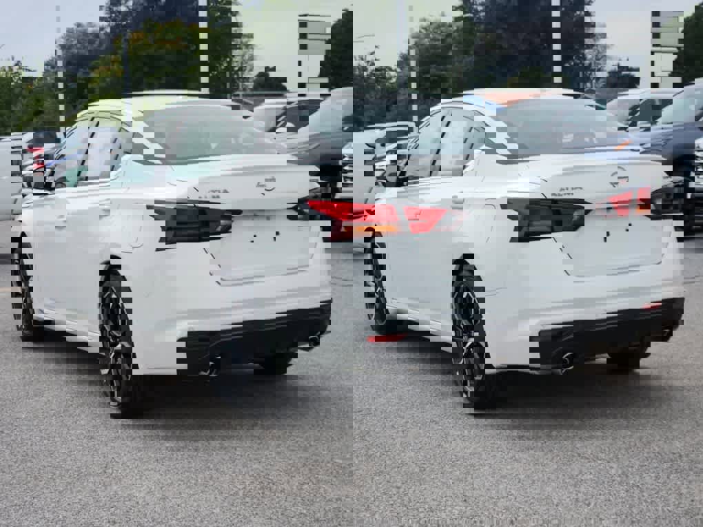 New 2025 Nissan Altima 2.5 SR w/ SR Premium Package image 4