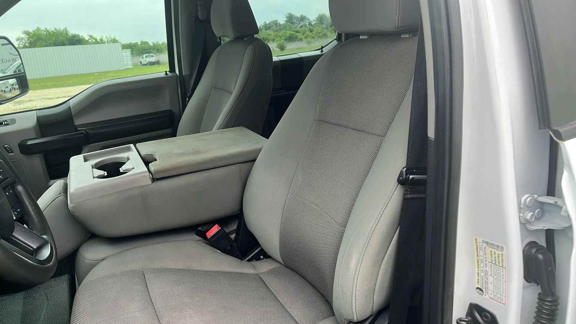 Used 2020 Ford F250 XL w/ Power Equipment Group RWD image 9