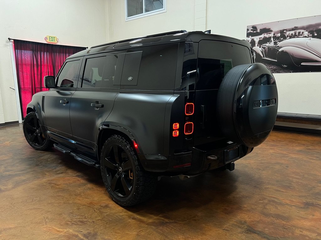 Used 2023 Land Rover Defender 110 X-Dynamic SE AWD/4WD image 2