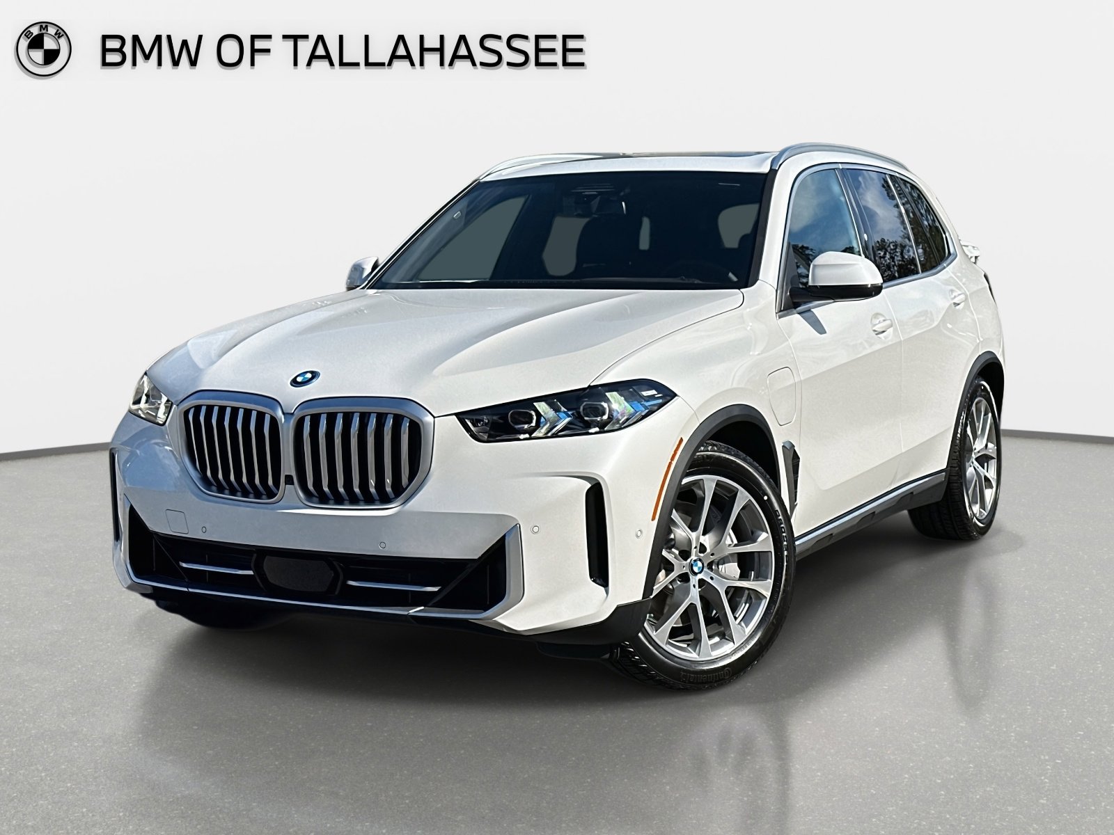New 2026 BMW X5 xDrive50e AWD/4WD image 1