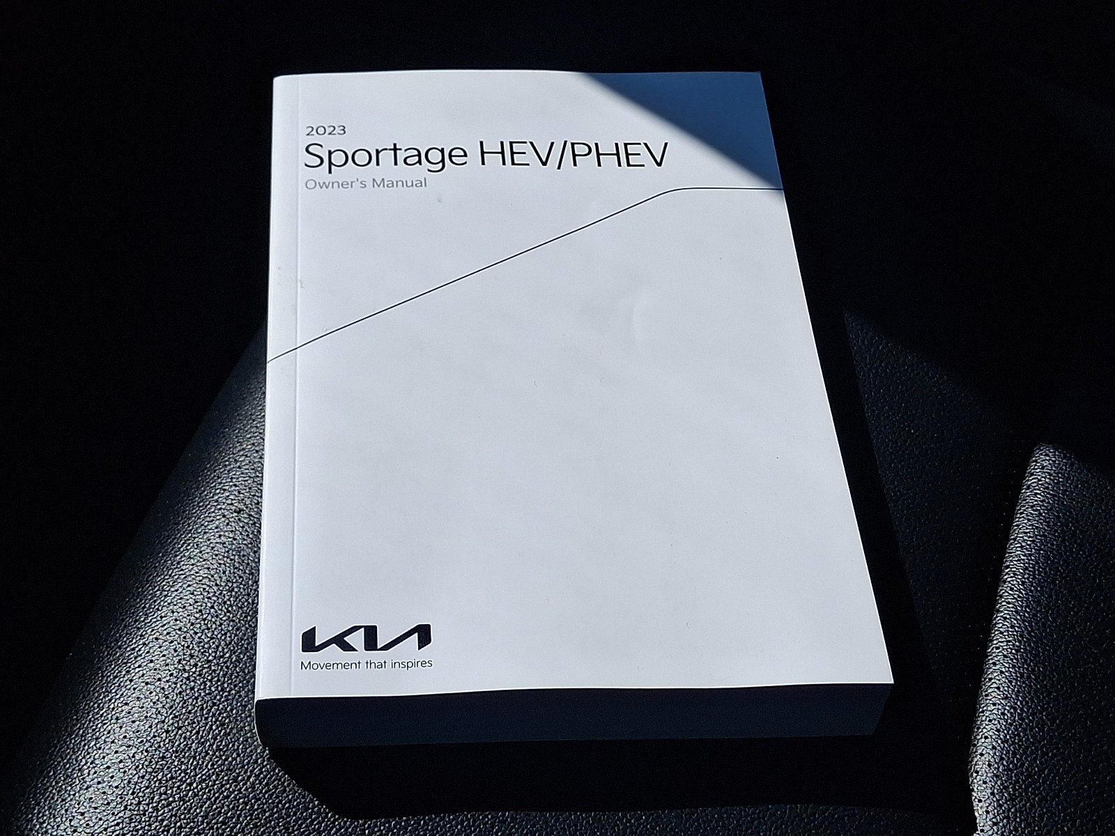Used 2023 Kia Sportage EX AWD/4WD image 26