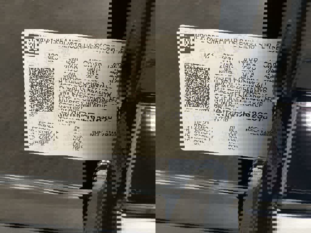 Used 2024 Chevrolet Equinox EV RS image 31