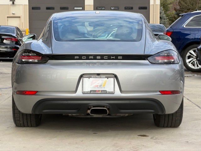 Used 2024 Porsche 718 Cayman image 8