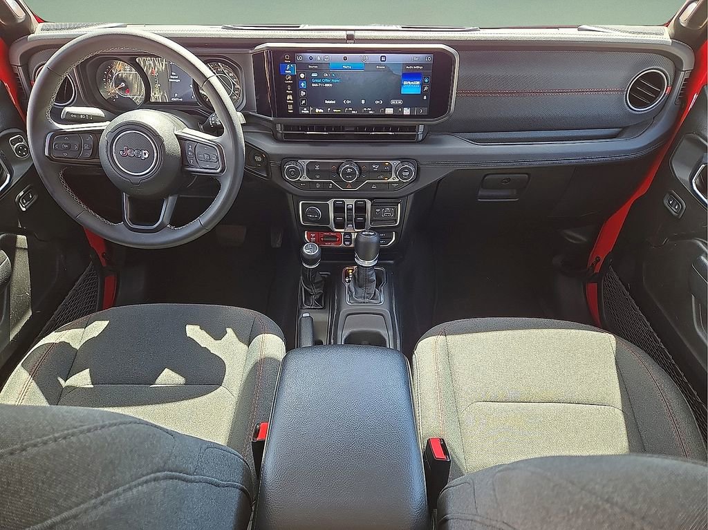 Used 2025 Jeep Wrangler Unlimited Rubicon AWD/4WD image 17