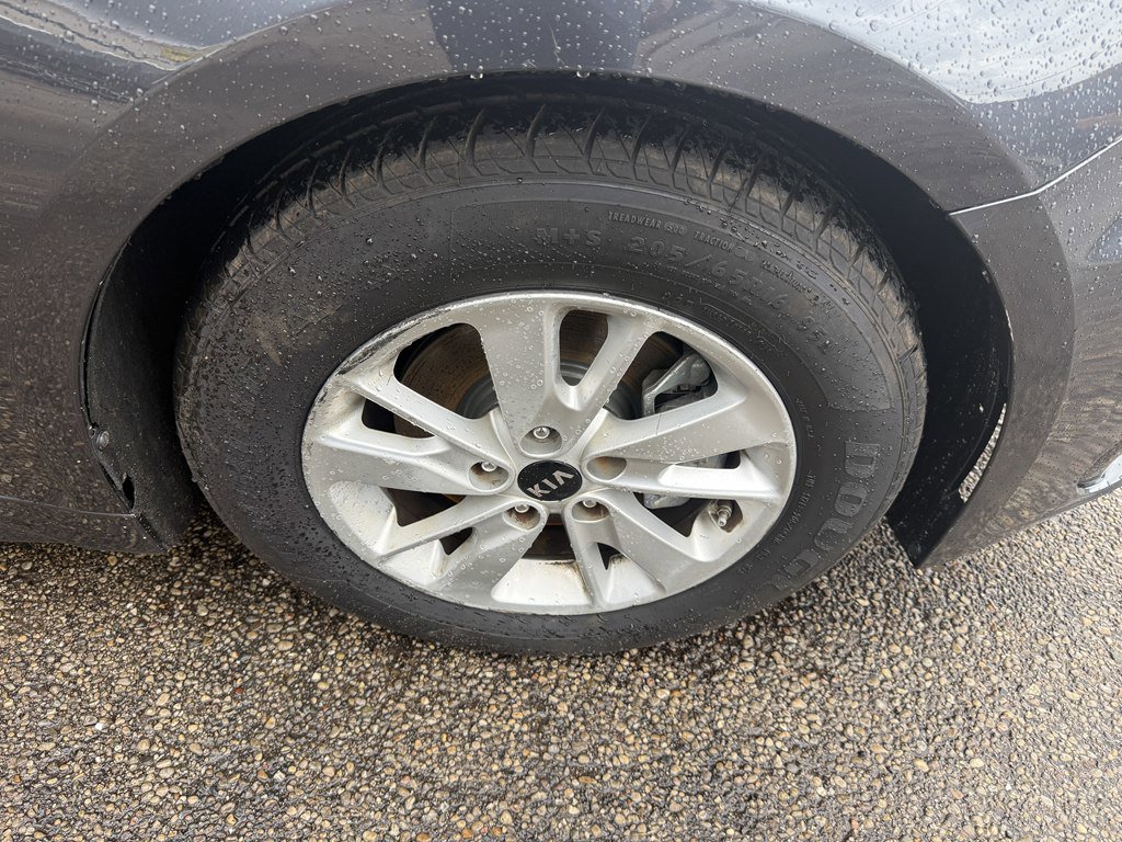 Used 2019 Kia Optima LX image 7