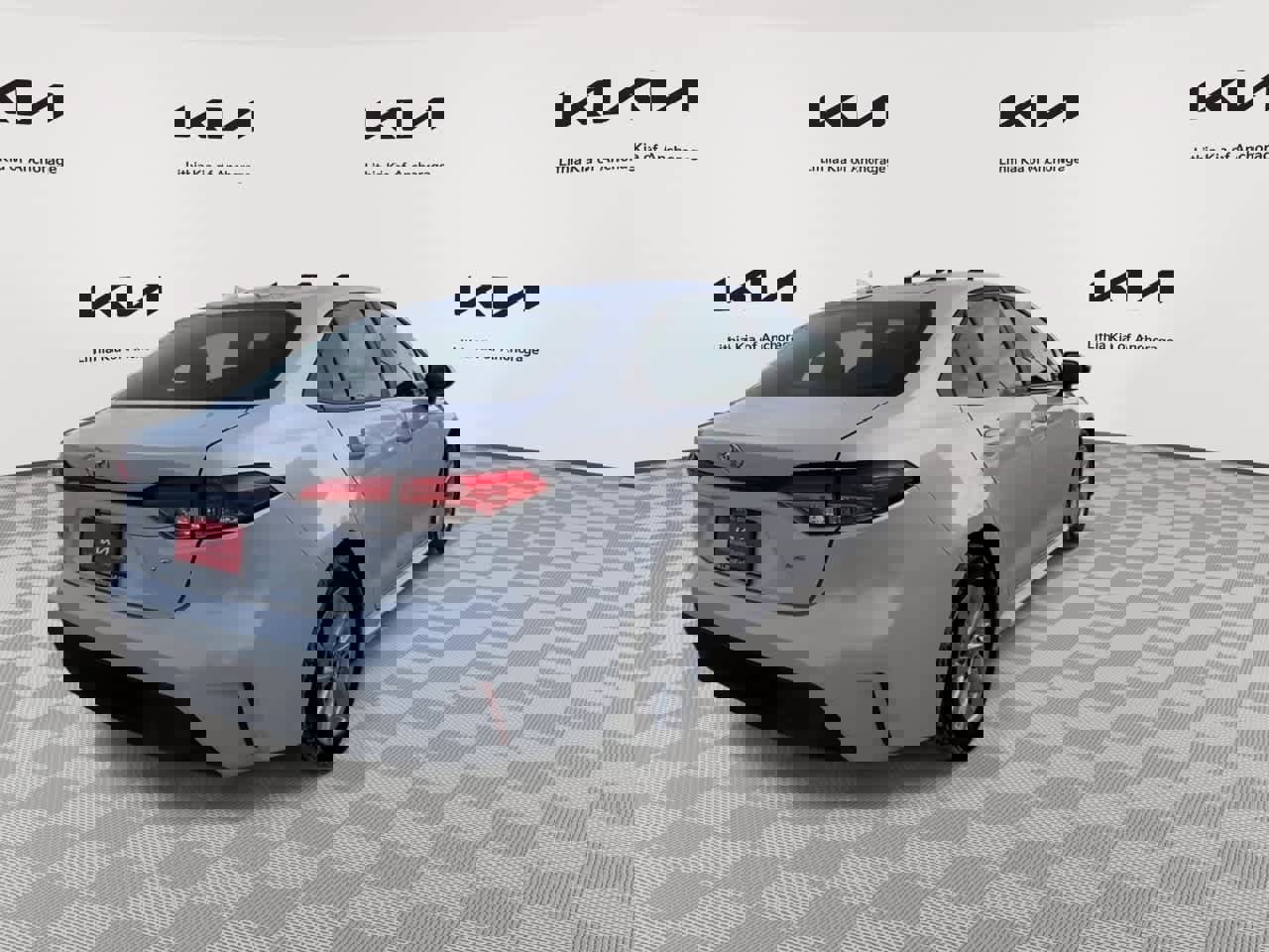 Used 2023 Toyota Corolla LE w/ LE Convenience Package image 8