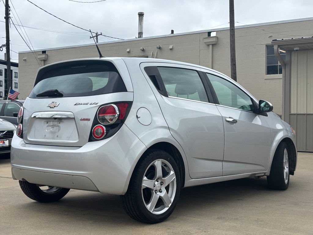 Used 2014 Chevrolet Sonic LTZ FWD image 6