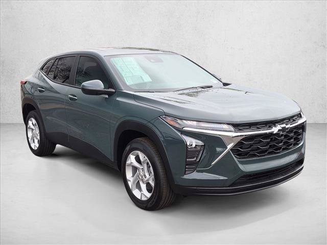 New 2026 Chevrolet Trax LS w/ LS Convenience Package FWD image 7