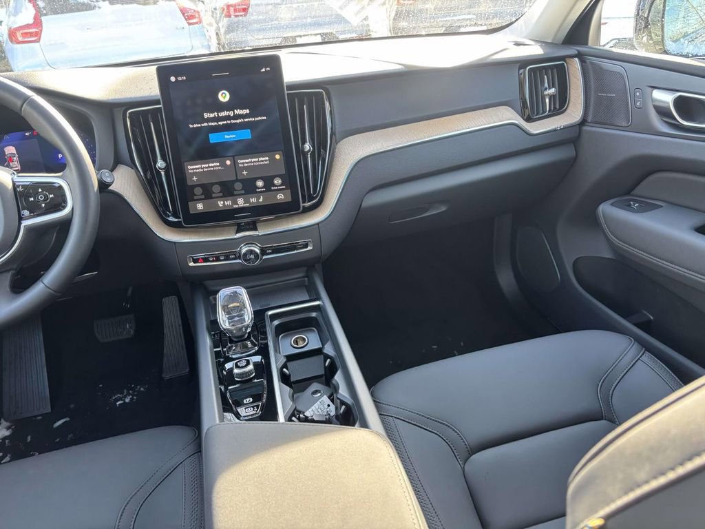 New 2026 Volvo XC60 B5 Plus w/ Protection Package Premier image 30