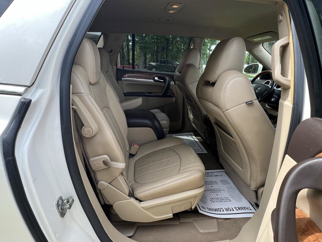 Used 2009 Buick Enclave CXL w/ Driver Confidence Package FWD image 26