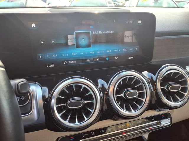 Used 2023 Mercedes-Benz EQB 300 4MATIC image 62