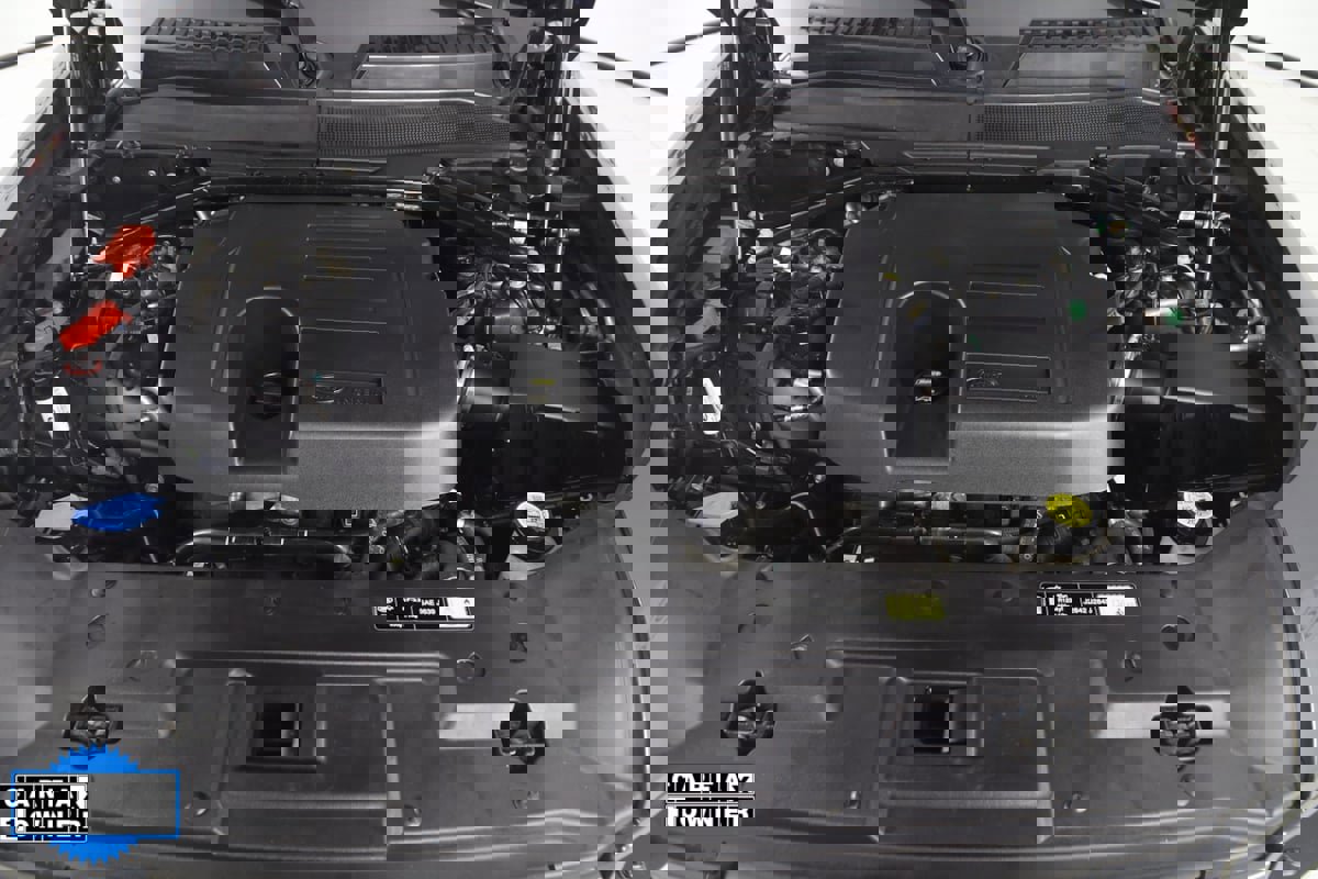 Used 2024 Land Rover Defender 110 X-Dynamic SE image 50