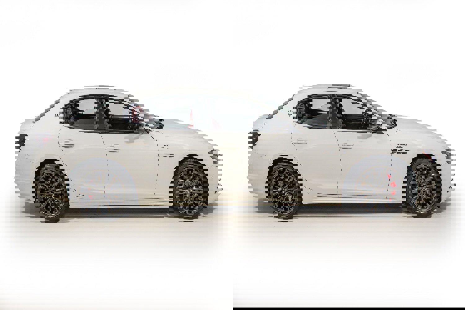 Used 2022 Maserati Ghibli Modena Q4 image 8