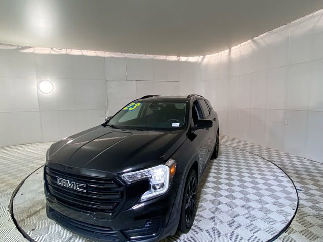 Used 2023 GMC Terrain SLE w/ Driver Convenience Package FWD image 20