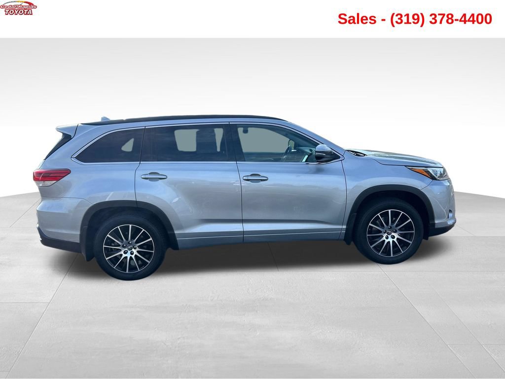 Used 2018 Toyota Highlander SE AWD/4WD image 6