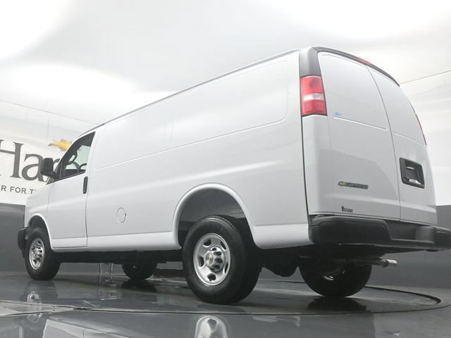 New 2026 Chevrolet Express 2500 w/ Driver Convenience Package RWD image 5