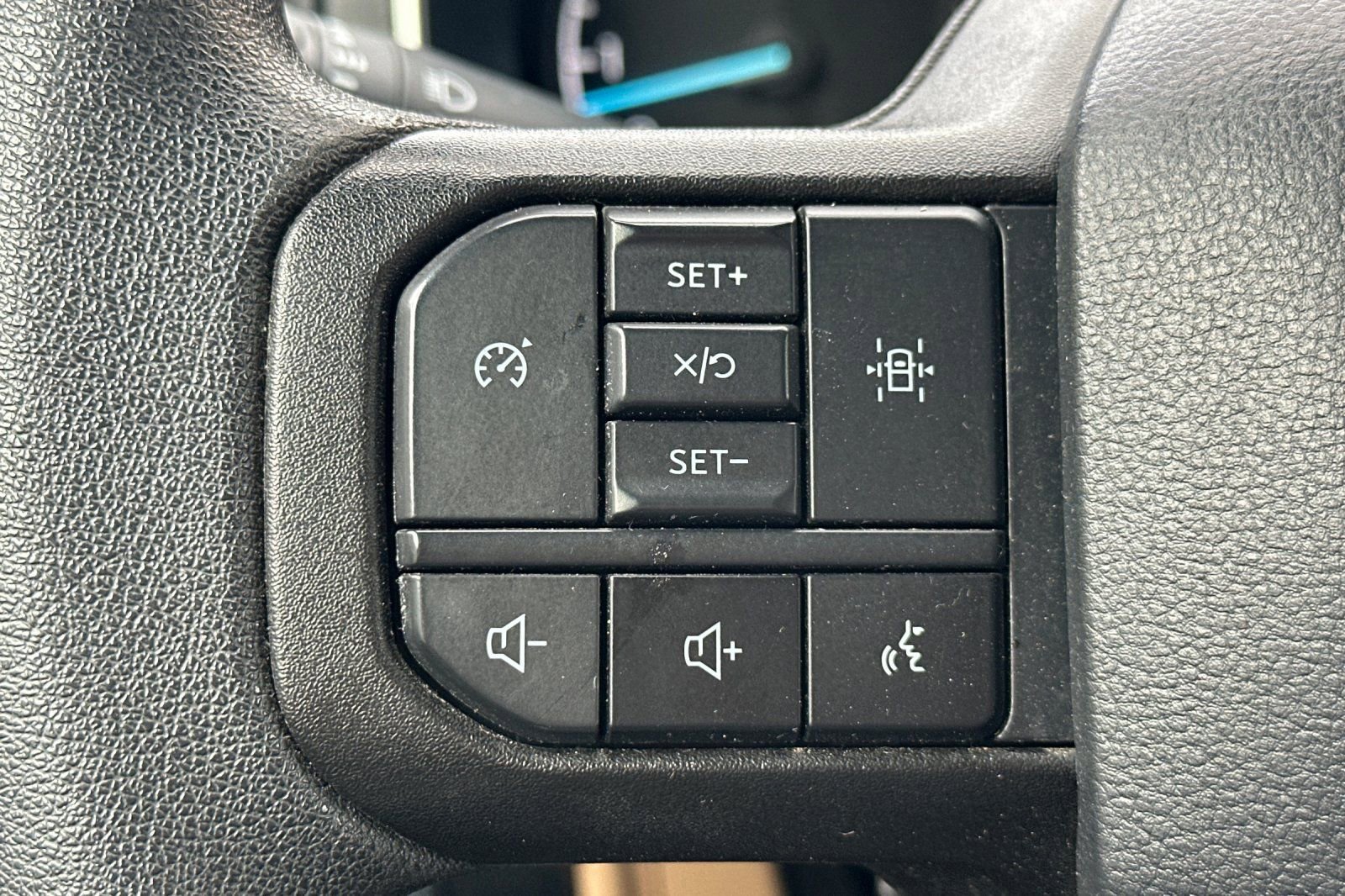 Used 2023 Ford F150 XLT image 34