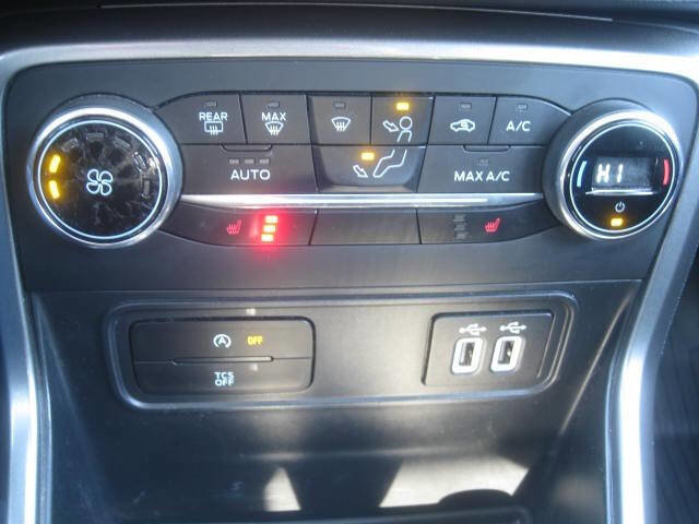 Used 2020 Ford EcoSport SE w/ SE Convenience Package image 22