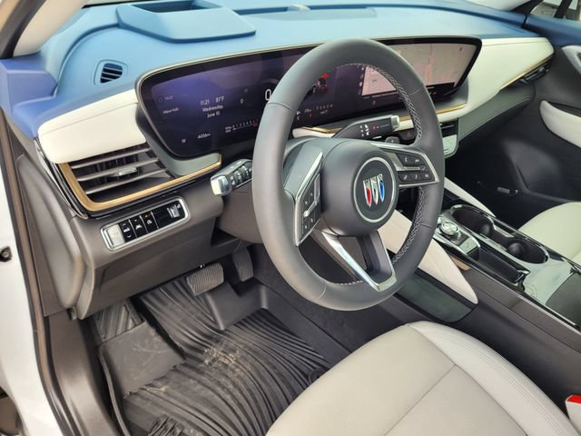 Used 2025 Buick Envision Avenir AWD/4WD image 24