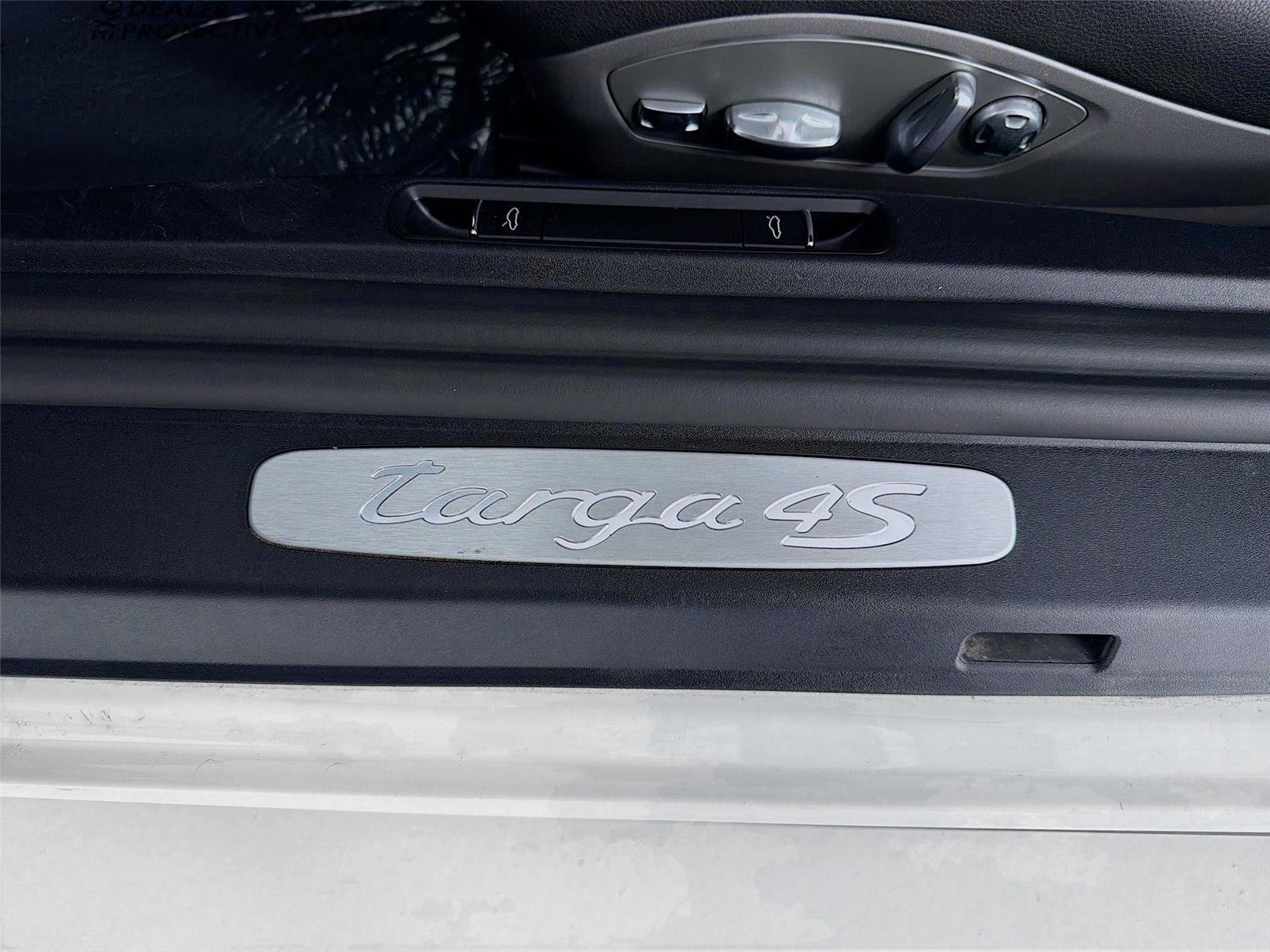 Used 2014 Porsche 911 Targa 4S image 12