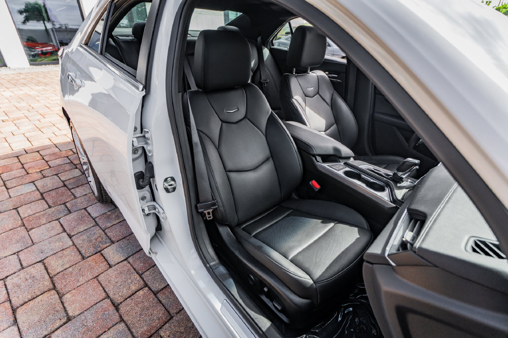 Used 2026 Cadillac CT4 Premium Luxury RWD image 33