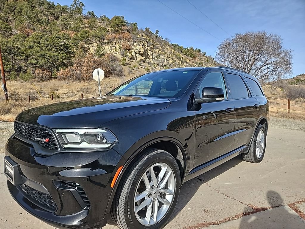 Used 2025 Dodge Durango GT image 1