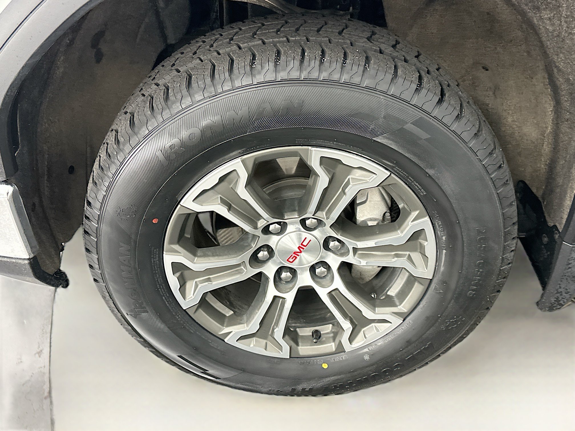 Used 2025 GMC Sierra 1500 SLT AWD/4WD image 11