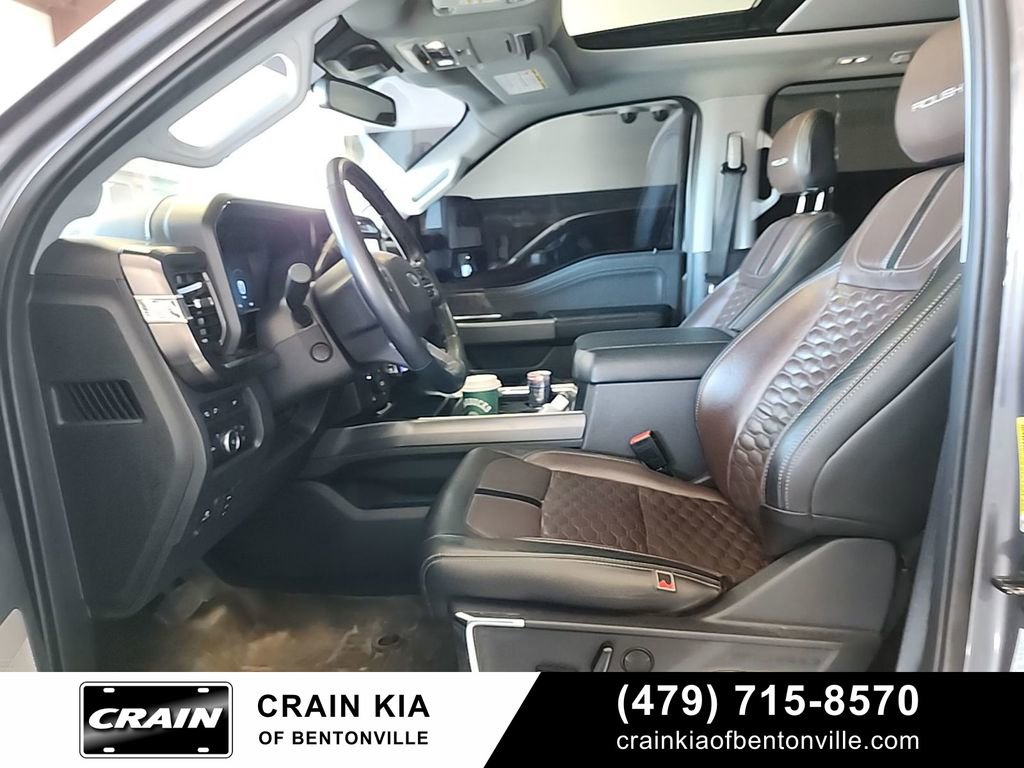 Used 2023 Ford F250 Lariat w/ Sport Appearance Package image 9