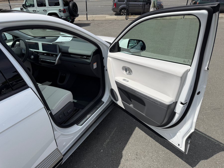 Used 2024 Hyundai Ioniq 5 Limited RWD image 39