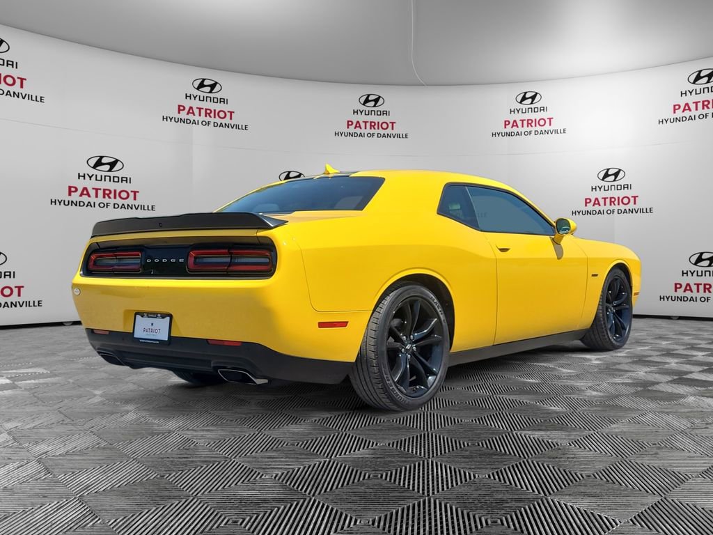 Used 2017 Dodge Challenger R/T w/ Blacktop Package RWD image 3