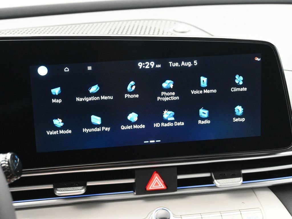 New 2025 Hyundai Elantra Limited image 15